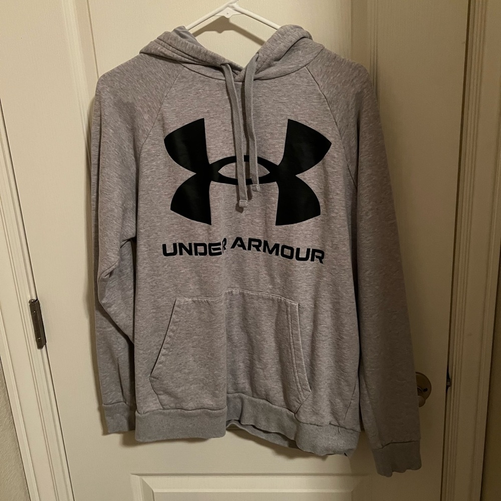 Under Armor hoodie Size medium